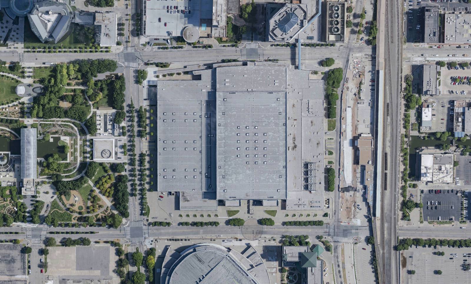 2017: the convention center with the botanical gardens to the west